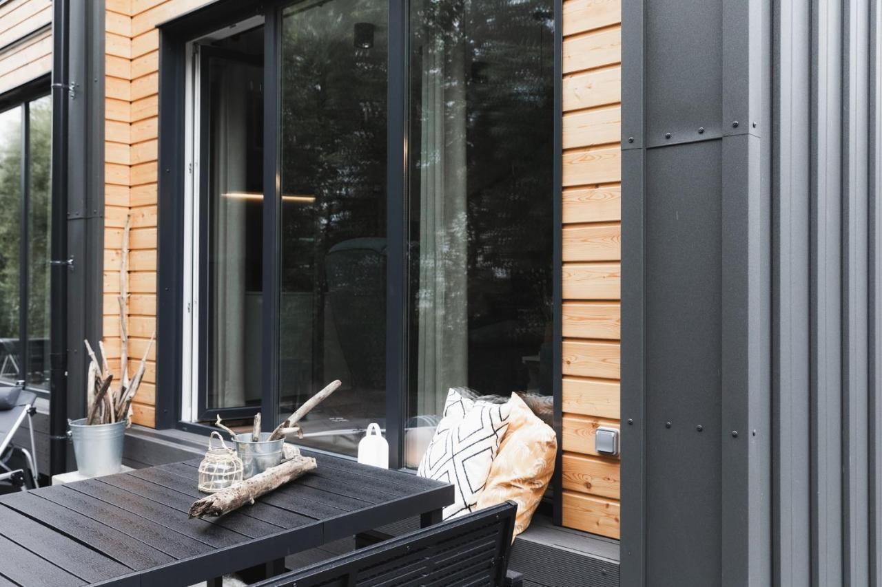 Neue Stylische Huesle By Unique Places 블루덴츠 외부 사진