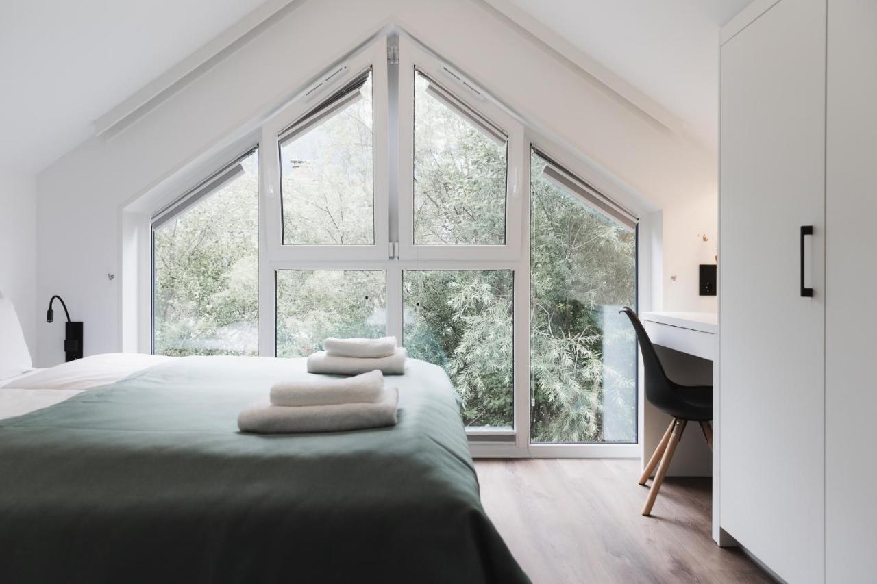 Neue Stylische Huesle By Unique Places 블루덴츠 외부 사진